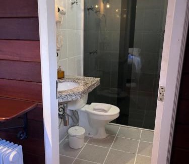 Vila Britania Hotel | Pousada do Vento: Guest Rated 10/10 with Kitchen & Breakfast