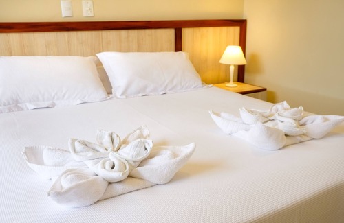 Jardim Itagua Hotel | Relaxing Retreat at Pousada Don Diego: Spa & Breakfast Included