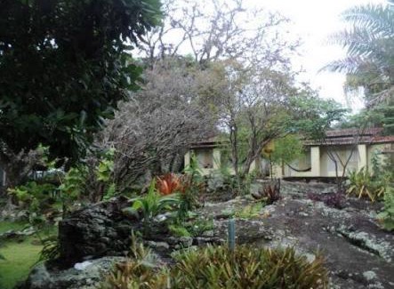 Igatu Hotel | Welcoming Pousada Dona Lita: Pet-Friendly & Family-Oriented