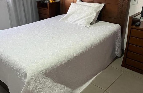 Formiga House | Pet Friendly Pousada Dona Terezinha with Pool & Kitchen