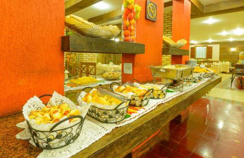 Pirenopolis Resort | Relax at Pousada dos Pireneus: Pool, Breakfast & Family Fun