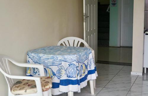 Barra de Ibiraquera Hotel | Pet-Friendly Pousada dos Reis with Ocean View & Hot Tub