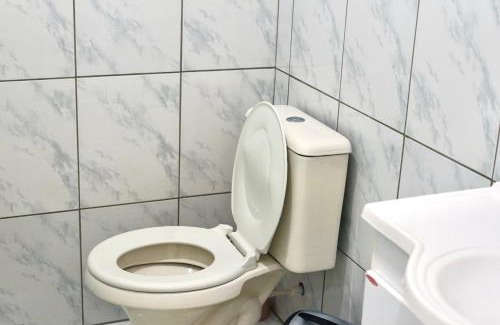 Barra de Ibiraquera Hotel | Pet-Friendly Pousada dos Reis with Ocean View & Hot Tub