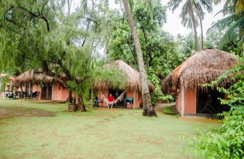Barreira do Boqueirao Hotel | Relax at Pousada Doze Cabanas: Oceanfront & Spa Retreat