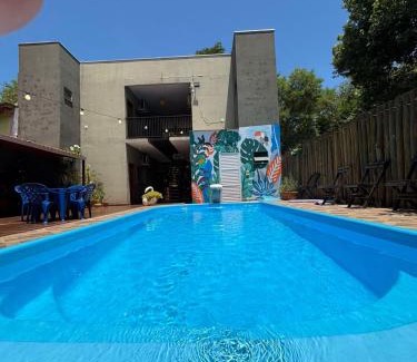 Alvorada Hotel | Inviting Pousada Eiru: Family-Friendly with Pool Access