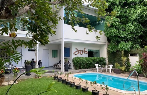 Santana Apartment | Discover Pousada em Casa Forte: 4-Star Family Retreat