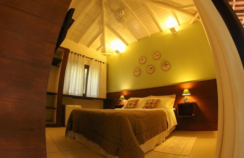 Sao Jose do Barreiro Hotel | Relax at Pousada Encanto da Bocaina with Ocean Views