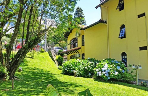 Quinta da Serra Hotel | Guest Rated 9/10: Pousada Encantos da Terra Awaits You
