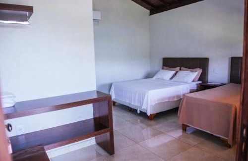 Capitolio Hotel | Pousada Enseada da Ilha: Oceanfront Getaway with Pool