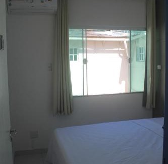 Centro Hotel | Pet-Friendly Pousada Enseada da Vila with Ocean Views