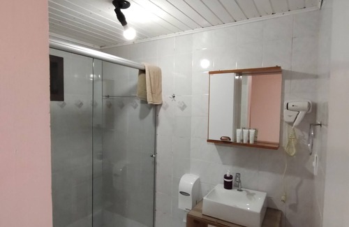 Paranagua Hotel | Top-Rated Pousada Enseada das Conchas with Spa & Breakfast