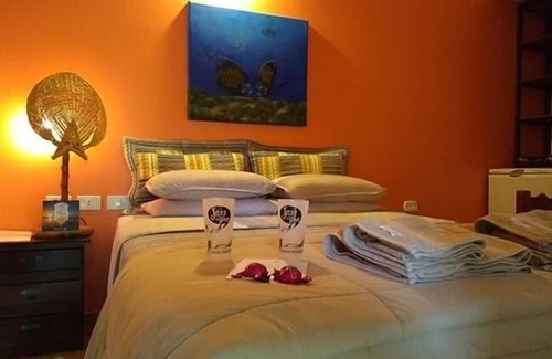 Paranagua Hotel | Top-Rated Pousada Enseada das Conchas with Spa & Breakfast
