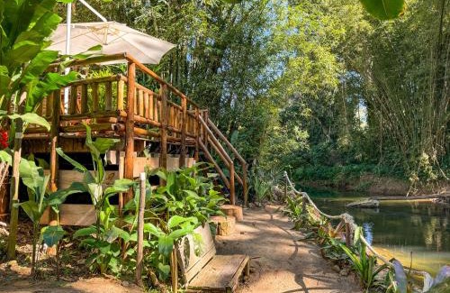 Ponte Branca Hotel | Oceanfront Pousada Entre Folhas with Spa & Breakfast Included