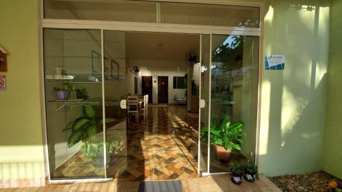 Carianos Hotel | Budget-Friendly Stay at Pousada Executiva SolRiso