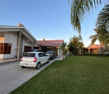Independencia Apartment | Family-Friendly Pousada with Pool and Hot Tub Amenities