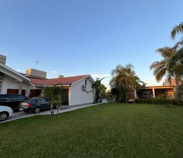 Independencia Apartment | Family-Friendly Pousada with Pool and Hot Tub Amenities