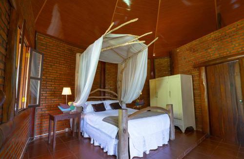 Alto Paraiso de Goias House | Discover Pousada Fazenda São Bento: Family-Friendly Retreat