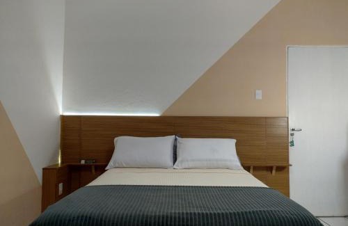 Carianos Hotel | Convenient Pousada Flay: Pet-Friendly Near Florianópolis Airport
