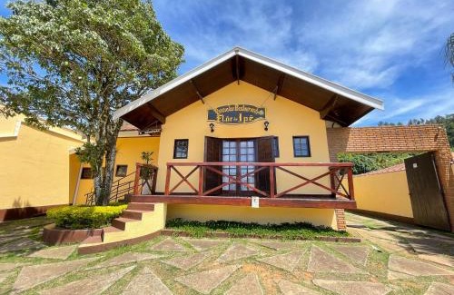Sao Bento do Sapucai Hotel | Pet-Friendly Getaway at Pousada Flor de Ipe, Rated 9/10