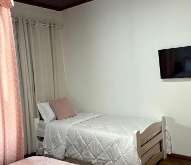 Praia Grande Hotel | Pousada Flor de Alissah