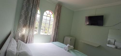 Jaboticatubas Hotel | Relax at Pousada Florada na Serra with Pool & Breakfast
