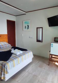 Praia de Aracatiba Hotel | Pet-Friendly Pousada Gabriel with Oceanfront Views