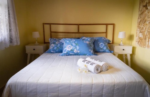 Ilha Grande Hotel | Pousada Gata Russa: Oceanfront Retreat with Spa & Breakfast