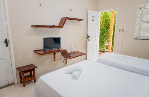 Caicara Hotel | Budget-Friendly Pousada Gincoara with Pool & Family Focus