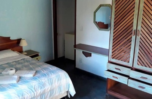 Sao Roque Hotel | Experience Comfort at Pousada Green Valley with Pool & Dining