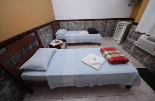 Pereque Hotel | Affordable Pousada H&D: Family-Friendly with Pool Access