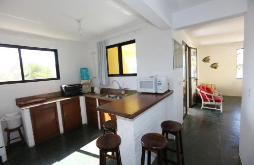 Quatro Ilhas Hotel | Pet-Friendly Pousada Hibisco with Ocean View & Family Amenities