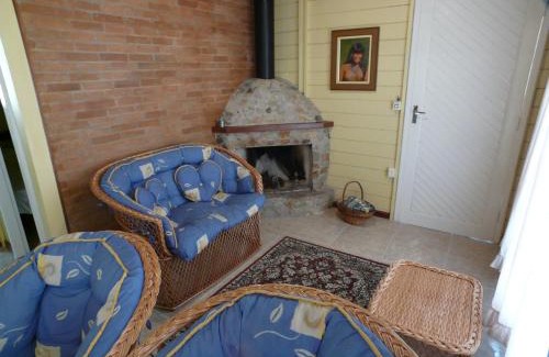 Santo Antonio do Pinhal Hotel | Beachfront VELINN Pousada Highland with Pool & Ocean Views