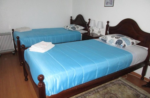Sobral de Monte Agraco House | Inviting Pousada Ibérica Sobralense: Family-Friendly Retreat