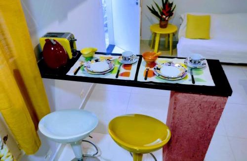 Pereque Apartment | Stunning Oceanfront Studio in Guarujá with Spa Amenities