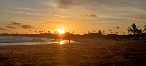 Itacimirim Hotel | Discover Pousada Ilha do Meio: Oceanfront Oasis with Pool