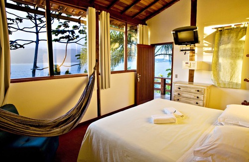 Veloso Hotel | Relaxing Pousada Isola Bella with Stunning Ocean Views