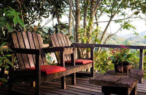 Conceicao do Ibitipoca Hotel | Explore Pousada Janela do Céu - Rated 9/10 with Breakfast