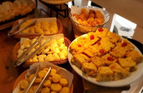 Puerto Seguro Center Hotel | Relax at Pousada Jangadeiro with Pool & Family-Friendly Vibes
