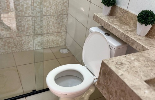 Lindoia Hotel | Pousada Jerusalém: Family-Friendly Stay with Pool Access