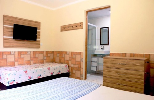 Indaia Hotel | Oceanfront Pousada Jolly Roger with Breakfast & Family-Friendly Vibes
