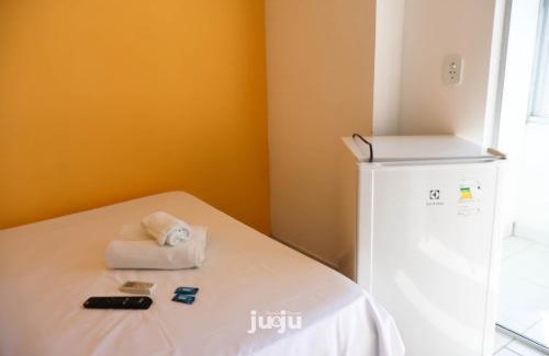 Balneario Praia do Leste Hotel | Ocean View Pousada Ju&Ju: Steps from the Beach
