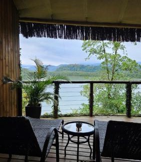 Paraty Hotel | Discover Pousada Kaetê: Oceanfront Retreat with Pool