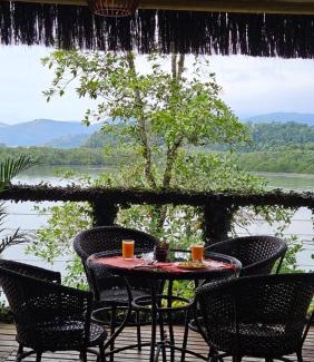 Paraty Hotel | Discover Pousada Kaetê: Oceanfront Retreat with Pool