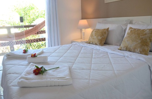 Ferradurinha Hotel | Idyllic Pousada Kairós with Pool and Ocean View Amenities