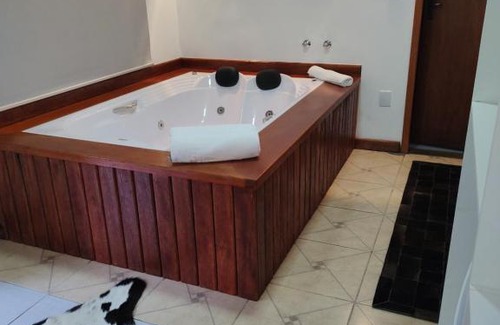 Santo Antonio do Pinhal Hotel | Inviting Stay at Pousada la Colline with Family-Friendly Amenities