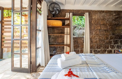 Ilha Grande Hotel | Discover Pousada Lagamar: 9.2/10 Rating & Spa Delights