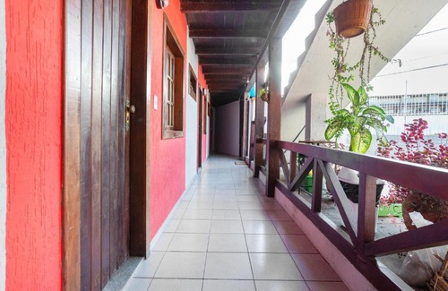 Puerto Seguro Center Hotel | Pet-Friendly Pousada Lago De Garda with Pool & Family Fun