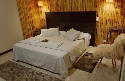 Santo Antonio do Pinhal Hotel | Exceptional Pousada Le Lieu: Pool & Breakfast Included