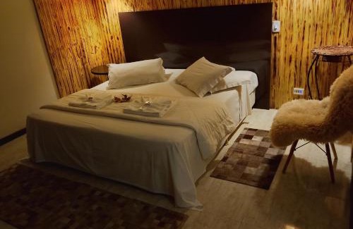 Santo Antonio do Pinhal Hotel | Exceptional Pousada Le Lieu: Pool & Breakfast Included