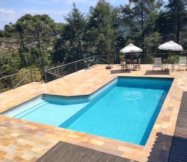 Santo Antonio do Pinhal Hotel | Exceptional Pousada Le Lieu: Pool & Breakfast Included